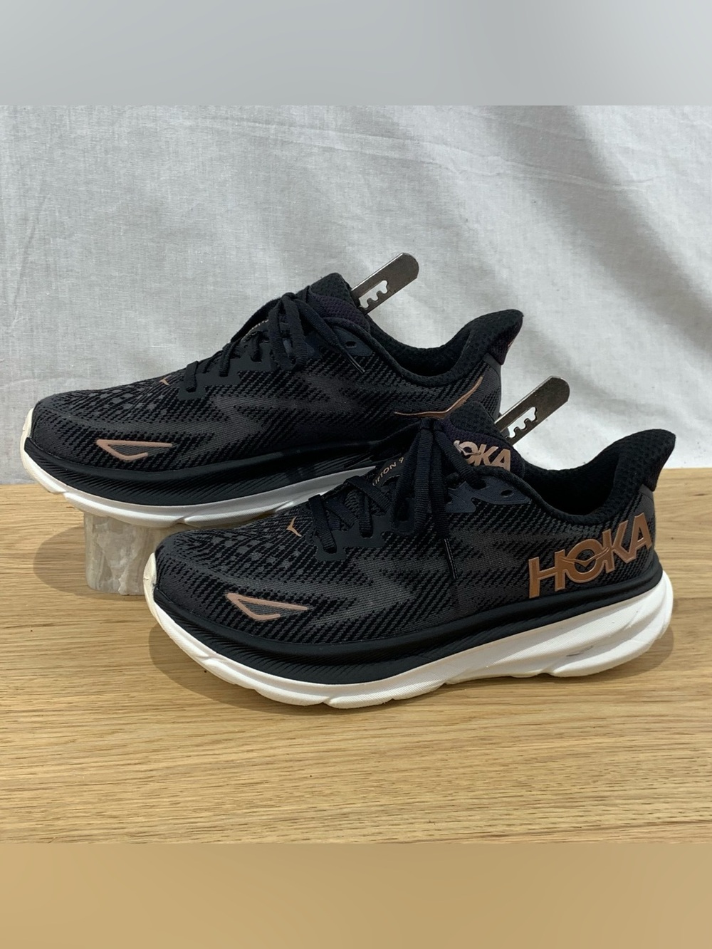 Hoka One One Clifton 9 Women’s 6.5 Black Rose Gold Running Shoes (no insoles)